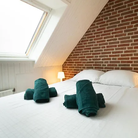 Knus Met Parkeerplek En Zeezicht! *