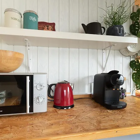 Knus Met Parkeerplek En Zeezicht! *