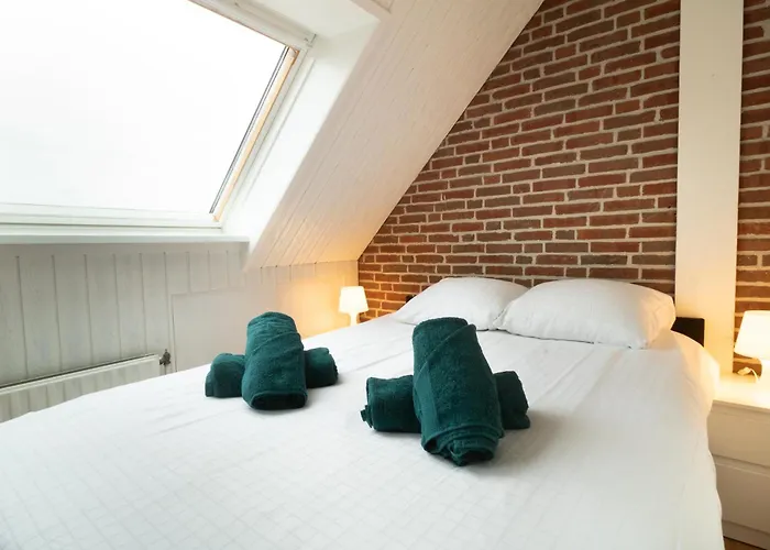 Knus Met Parkeerplek En Zeezicht! *