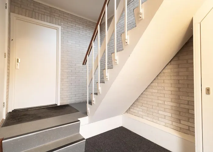 Knus Met Parkeerplek En Zeezicht! Apartment *