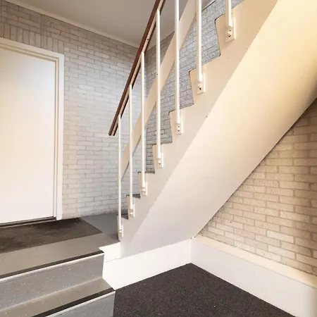 Knus Met Parkeerplek En Zeezicht! Apartmán *